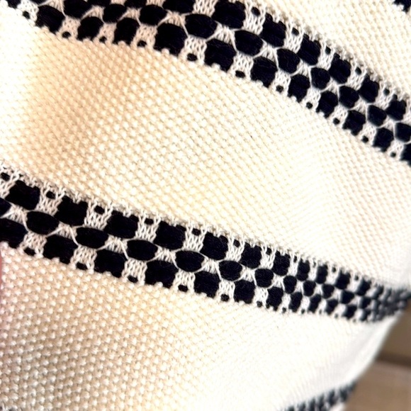 NWT Talbots Striped Black and White Women's Boucle Blazer / Sweater size 2XP - Picture 4 of 6